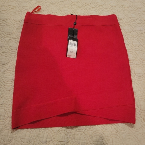 NWT BCBGMAXAZRIA POWER SKIRT L - Picture 2 of 3